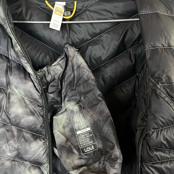 LOLE XS Packable Down Jacket with Hood. Excellent Condition - Picture 5 of 9